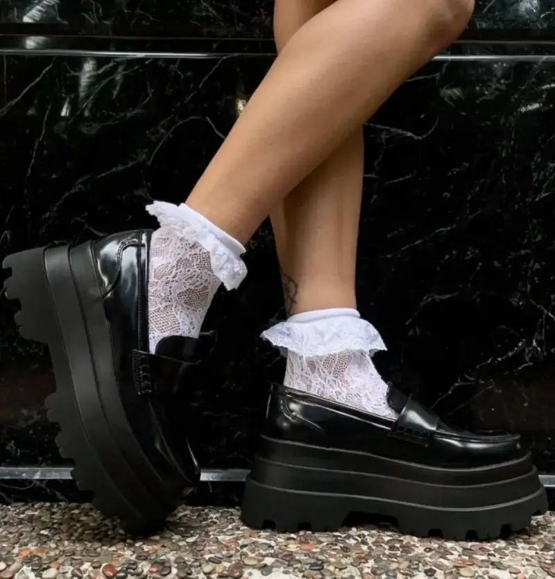 Mocasines negros con plataforma