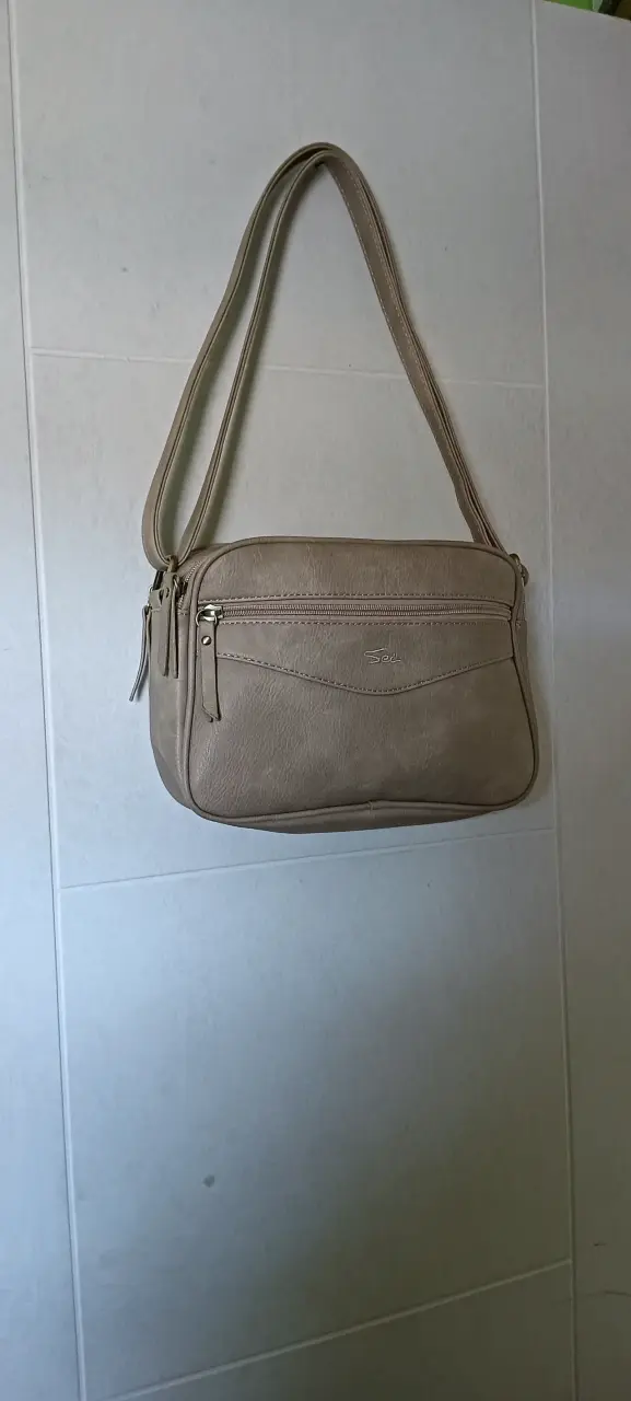 Cartera Sei