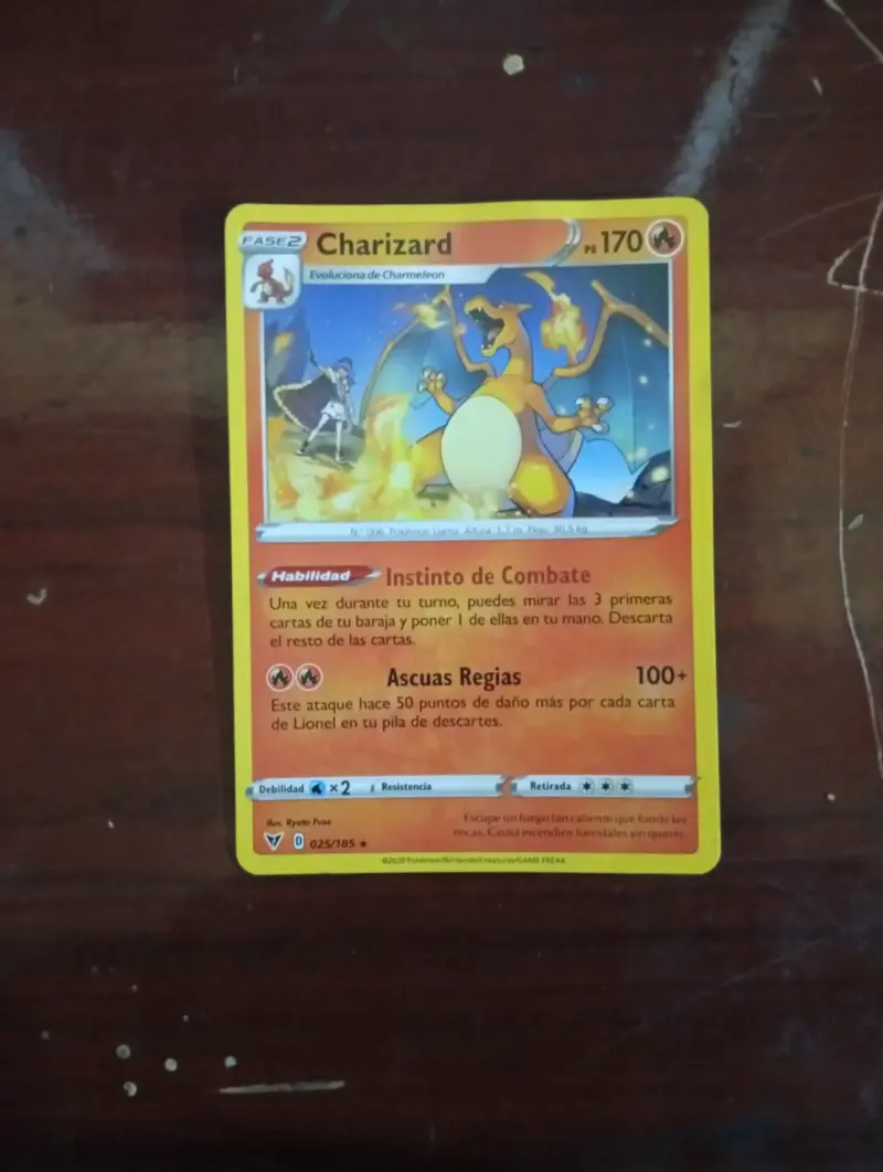 Carta Pokémon Charizard