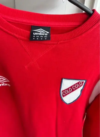 Polerón rojo Umbro Colo-Colo talla M - miniatura 2