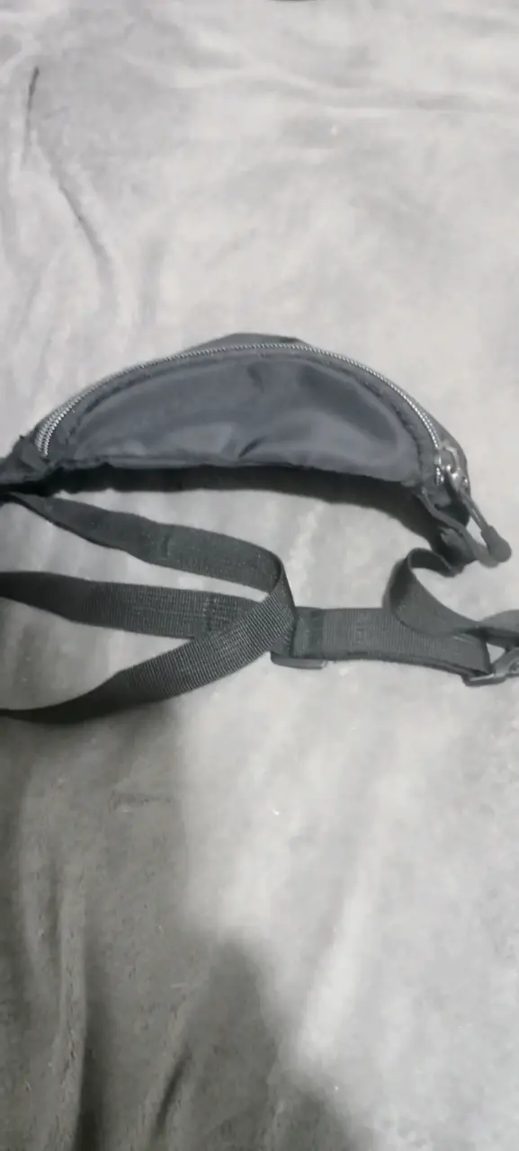 Banano negro marca Head - 3