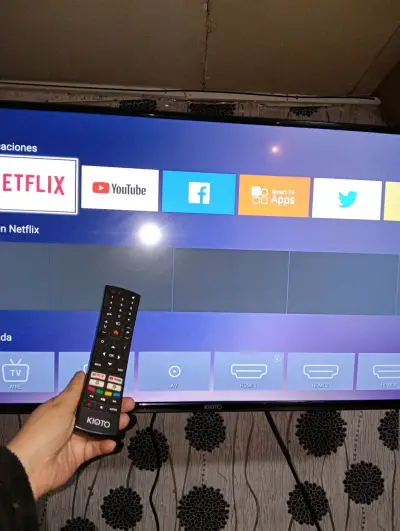 Smart TV Kioto 40 pulgadas - miniatura 1