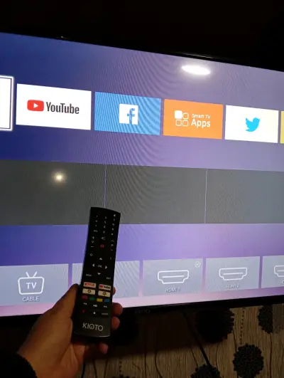 Smart TV Kioto 40 pulgadas - miniatura 2