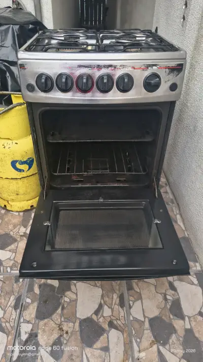 Cocina a gas de 4 quemadores - miniatura 3