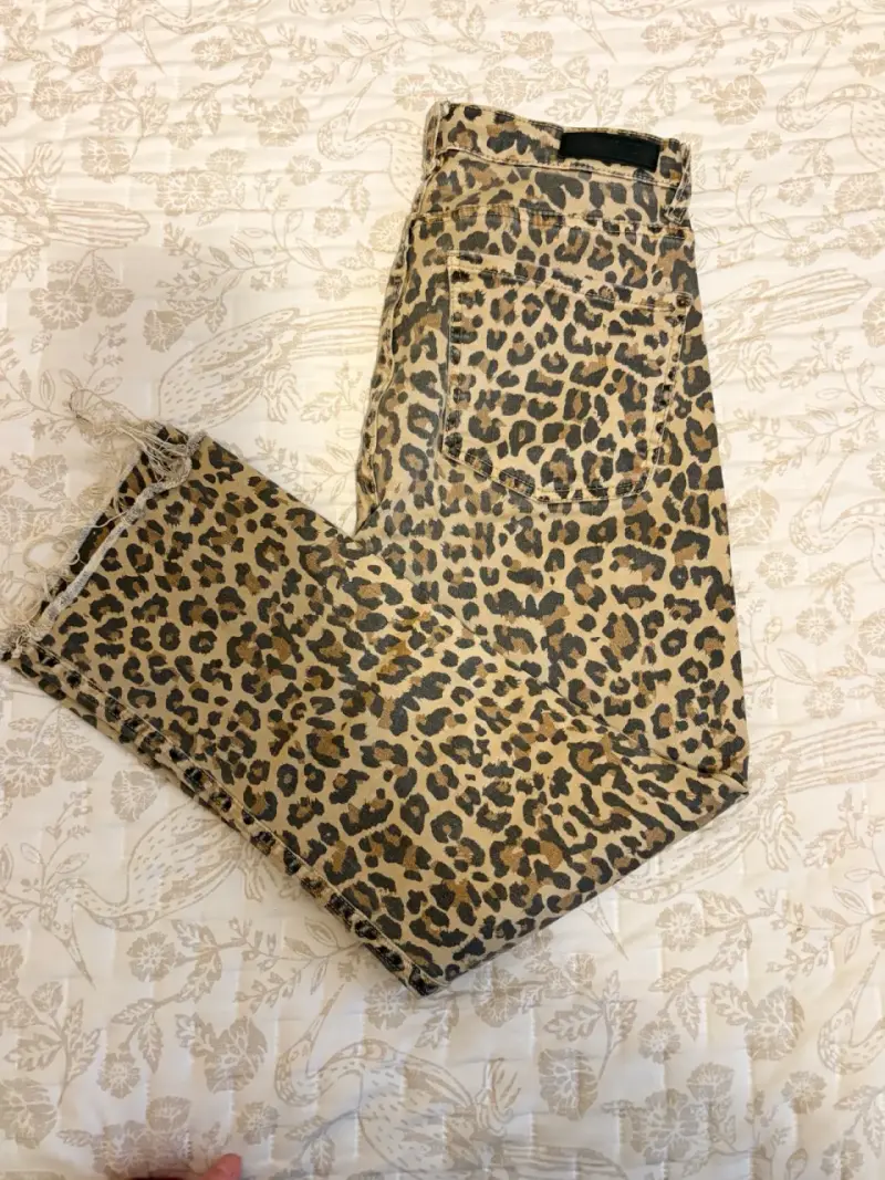 Pantalones tipo leopardo Americanino - 1
