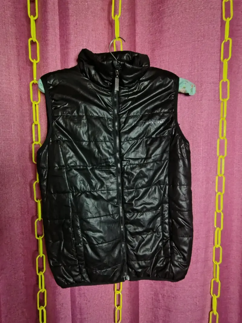 Parka sin mangas negro para niñoT14