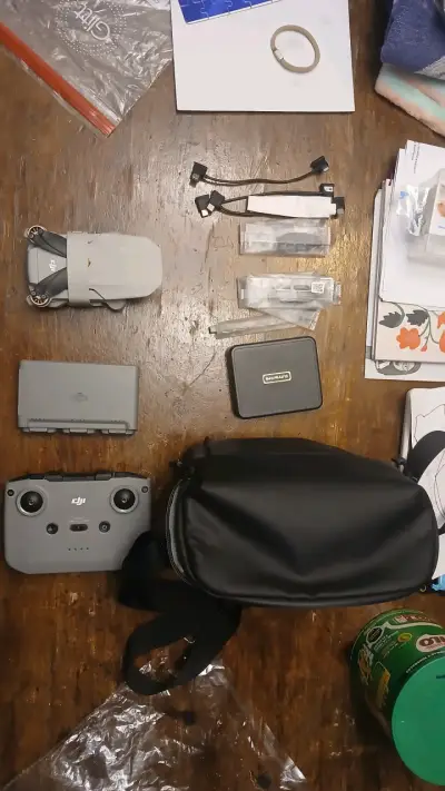 DJI Mini 2 SE Fly More Combo - miniatura 1