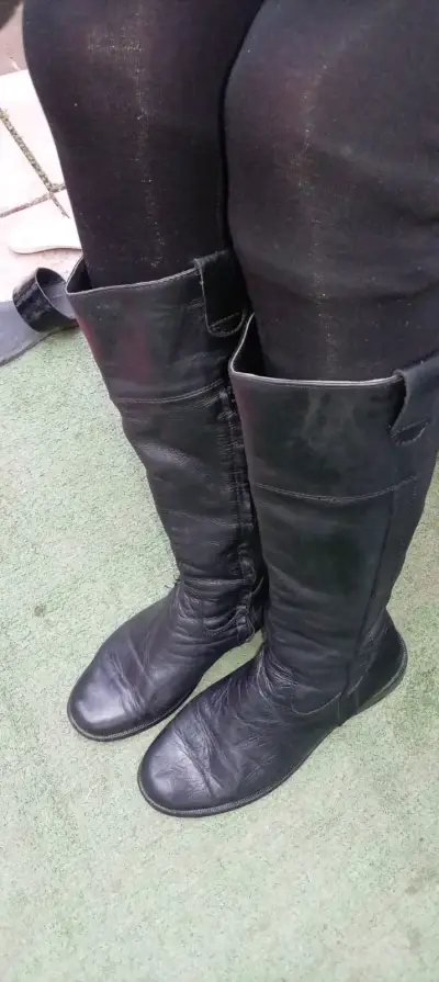 Botas de cuero color negro número 38 - miniatura 3
