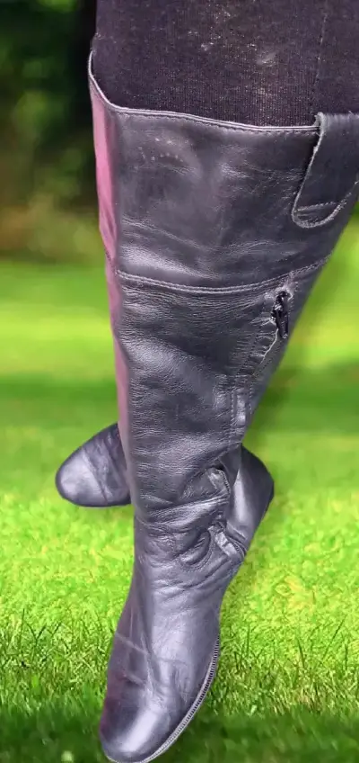 Botas de cuero color negro número 38 - miniatura 4