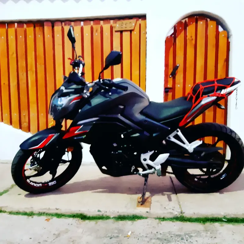 Moto Loncin deportiva - 2
