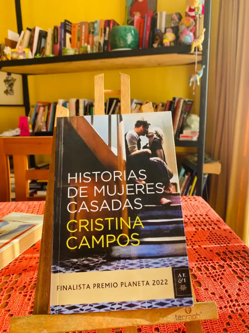 Libro 'Historias de Mujeres Casadas' - 1