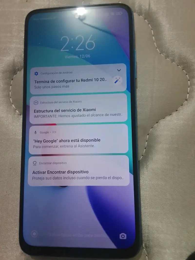 Smartphone Redmi azul en buen estado - 2