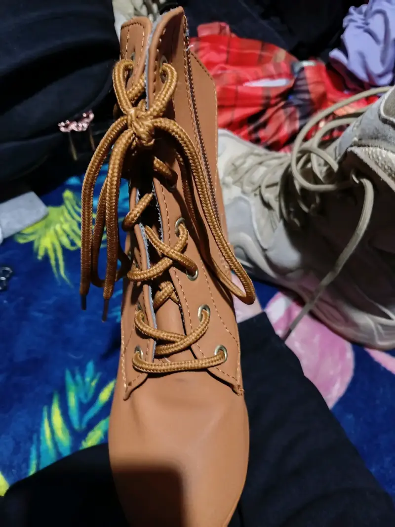 Botín con cordones - 1