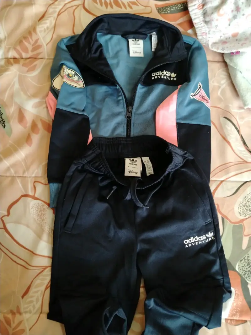 Conjunto deportivo infantil Adidas Disney