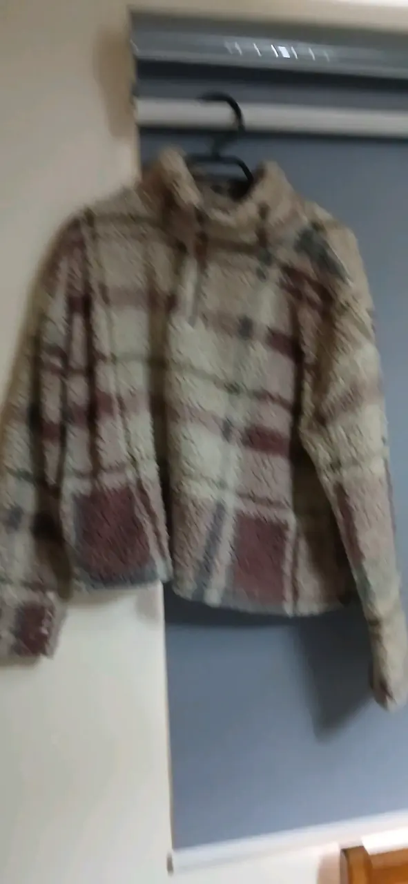 Polerón camuflado con capucha - 5