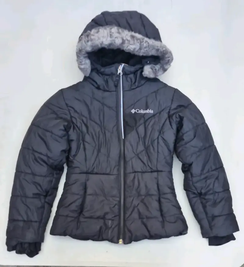 Chaqueta Columbia negra con capucha - 1