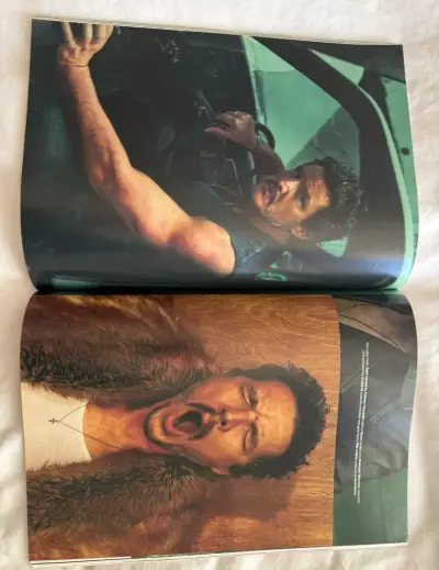 Revista Esquire edición Pedro Pascal - miniatura 3