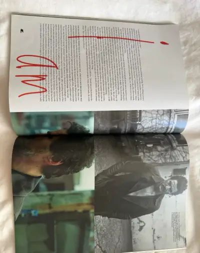 Revista Esquire edición Pedro Pascal - miniatura 4