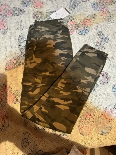 Pantalones camuflados talla 40 - miniatura 2