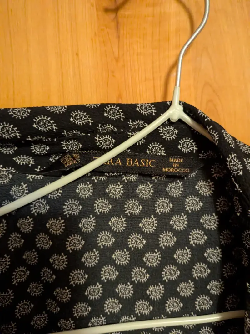 Blusa negra estampada Zara Basic - 1