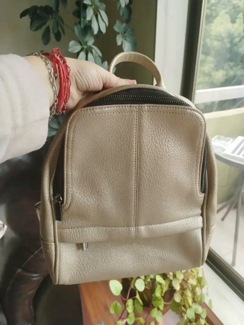 Mochila pequeña beige - 1