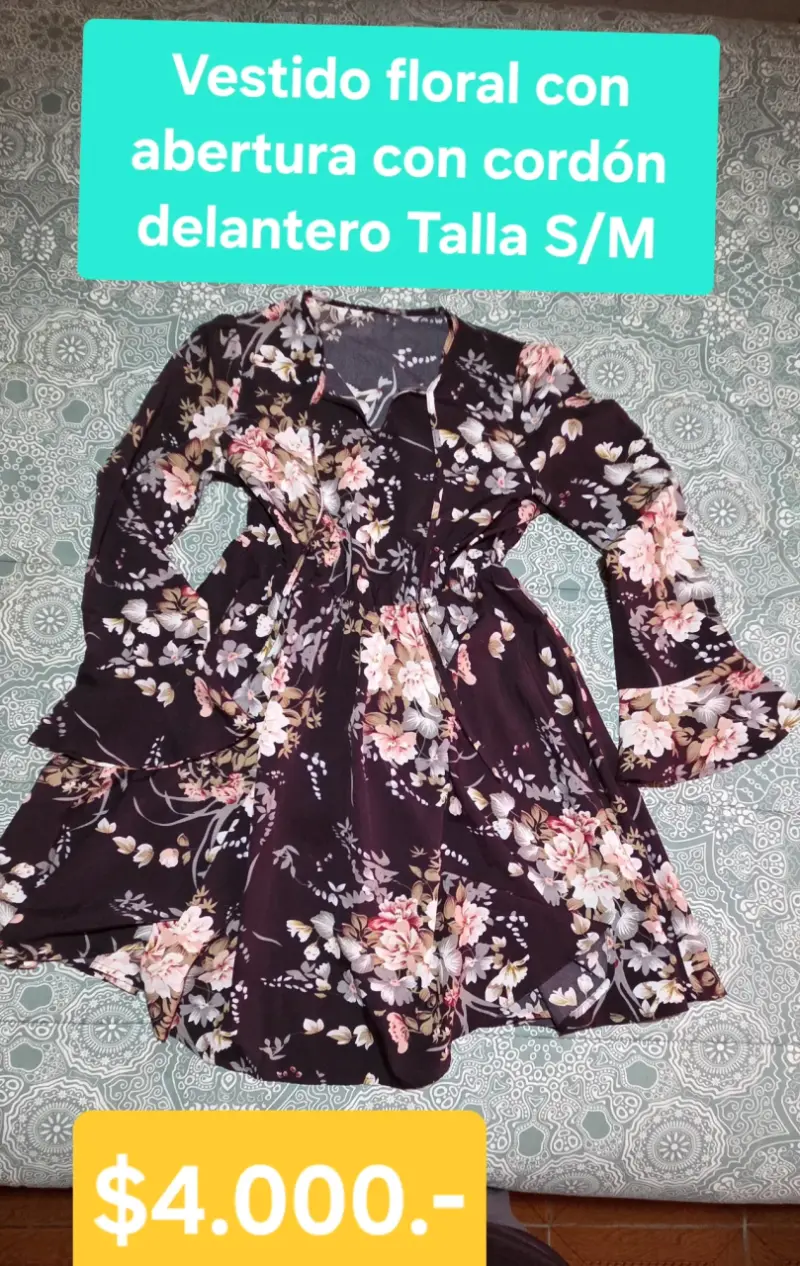 Vestido floral con abertura