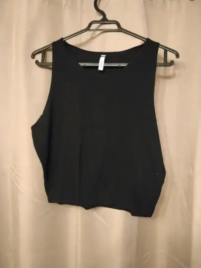 Polera sin mangas negra - miniatura 2