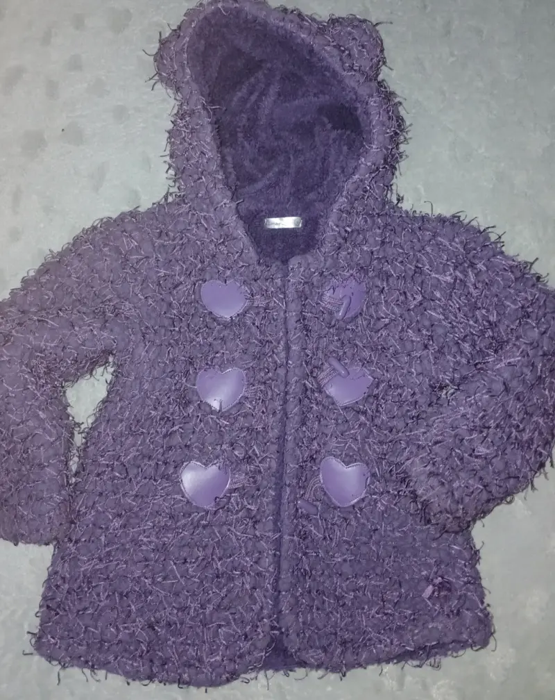 Abrigo morado para niña - 1