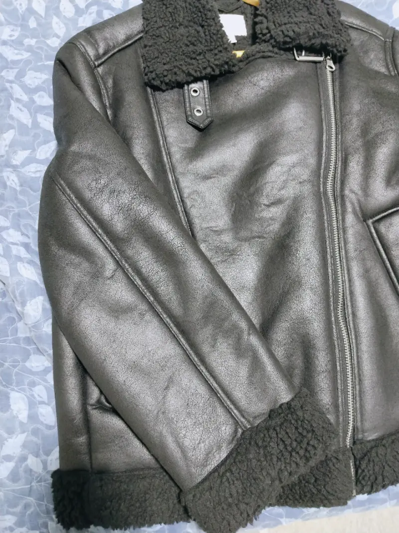 Chaqueta negra con forro de lana - 2