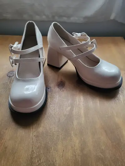 Zapatos de charol blanco - miniatura 2