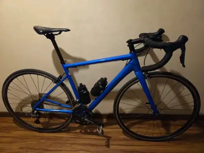 Bicicleta de ruta Cannondale - miniatura 1
