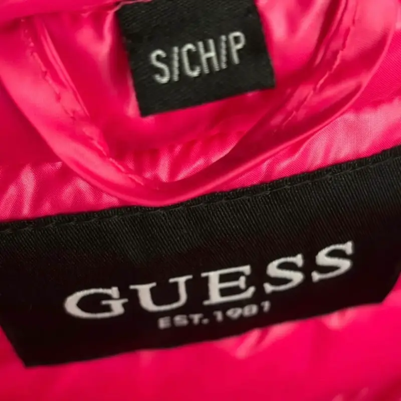 Chaqueta Guess acolchada rosa - 3