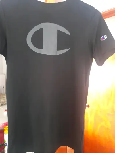 Ropa y  mochila , chalas - miniatura 1