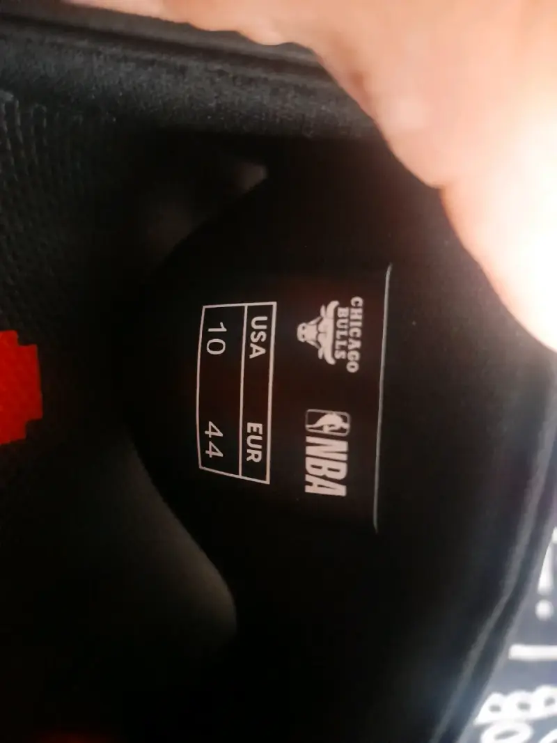 Ropa y mochila , chalas - 3
