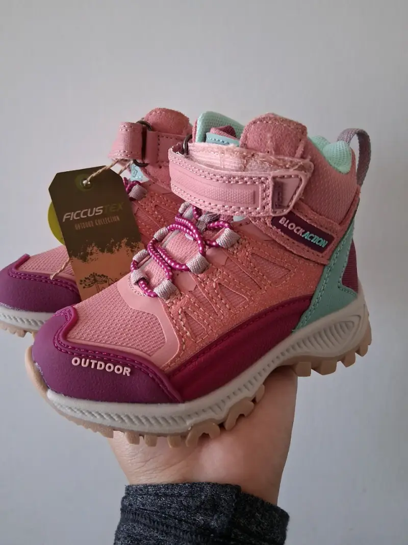 Botas trekking rosa para niños