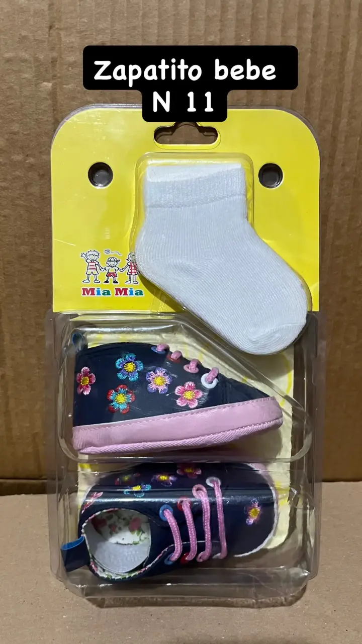 Zapato para bebé con calcetín
