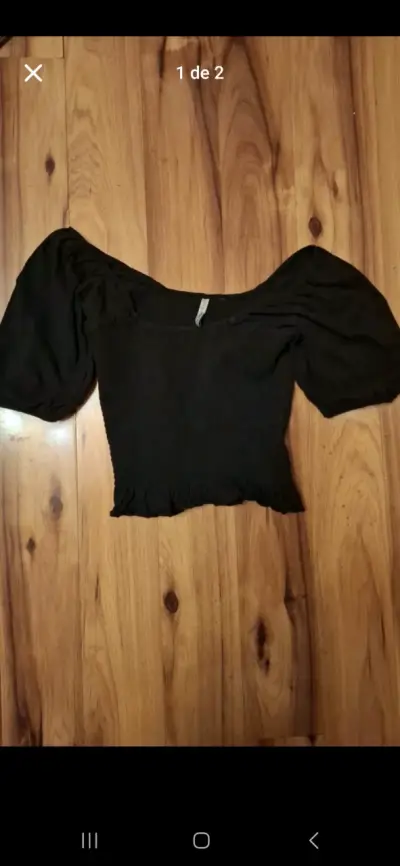 Blusa negra de encaje - miniatura 1