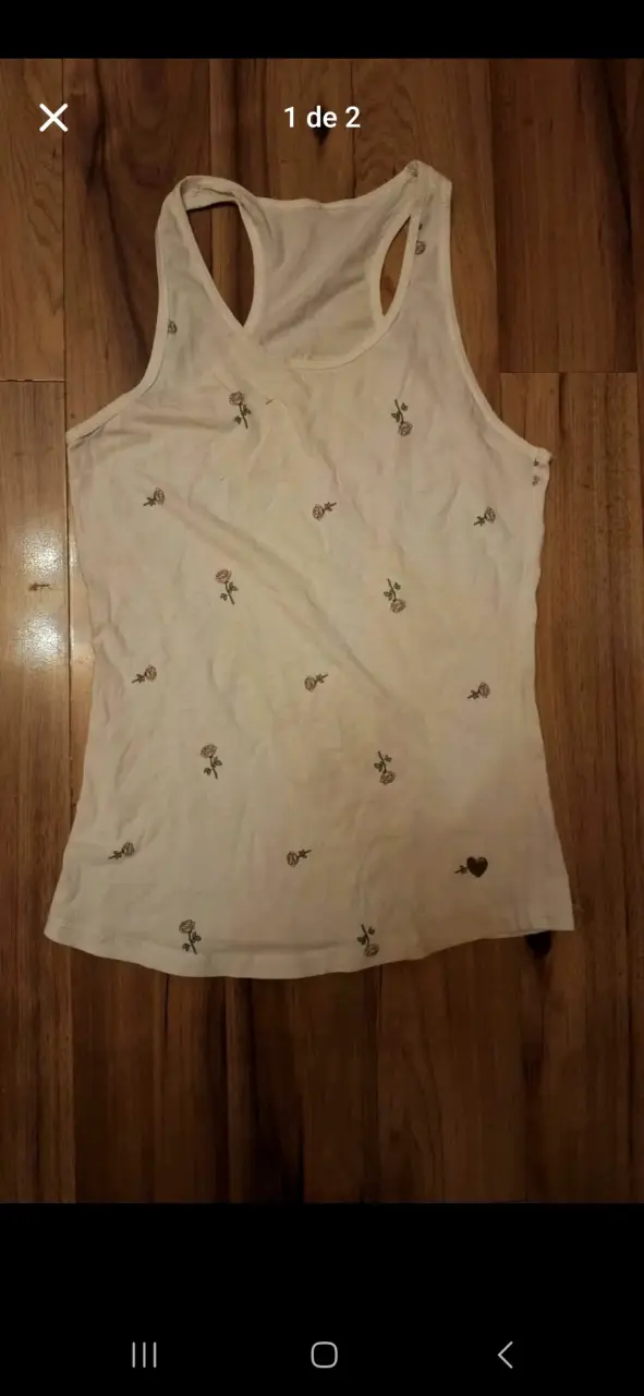 Polera sin mangas con flores - 1