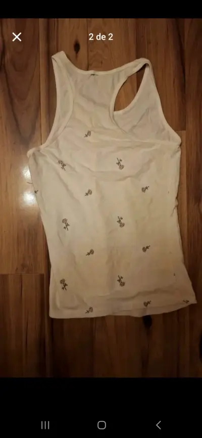 Polera sin mangas con flores - miniatura 2