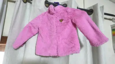 Chaqueta de peluche rosada 12 meses - miniatura 3