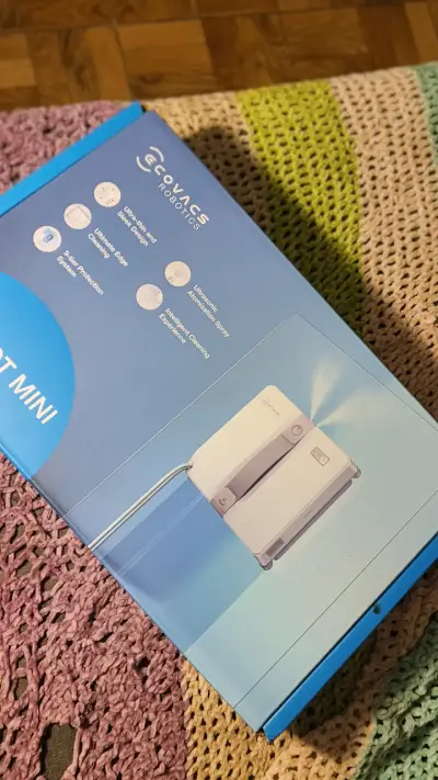 Robot limpiacristales Ecovacs blanco - miniatura 1