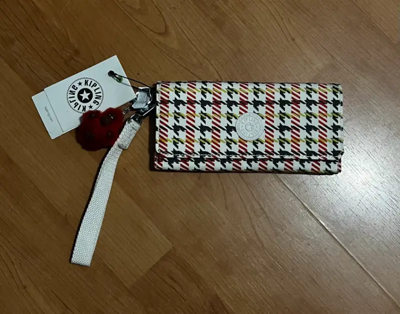 Cartera Kipling colorida con colgante - 1