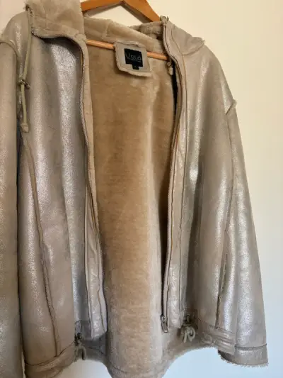 Chaqueta Liola de piel sintética beige - miniatura 3