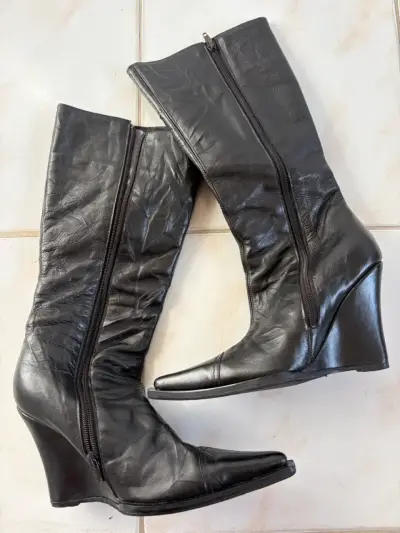 Botas de cuero negras elegantes - miniatura 3