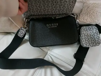 Bolso cruzado, tiene su etiqueta - miniatura 2