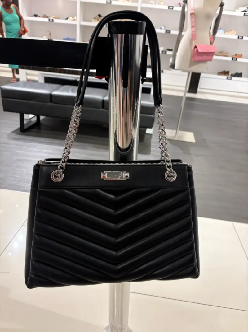 Cartera negra de cuero con cadena Michael Kors - 5