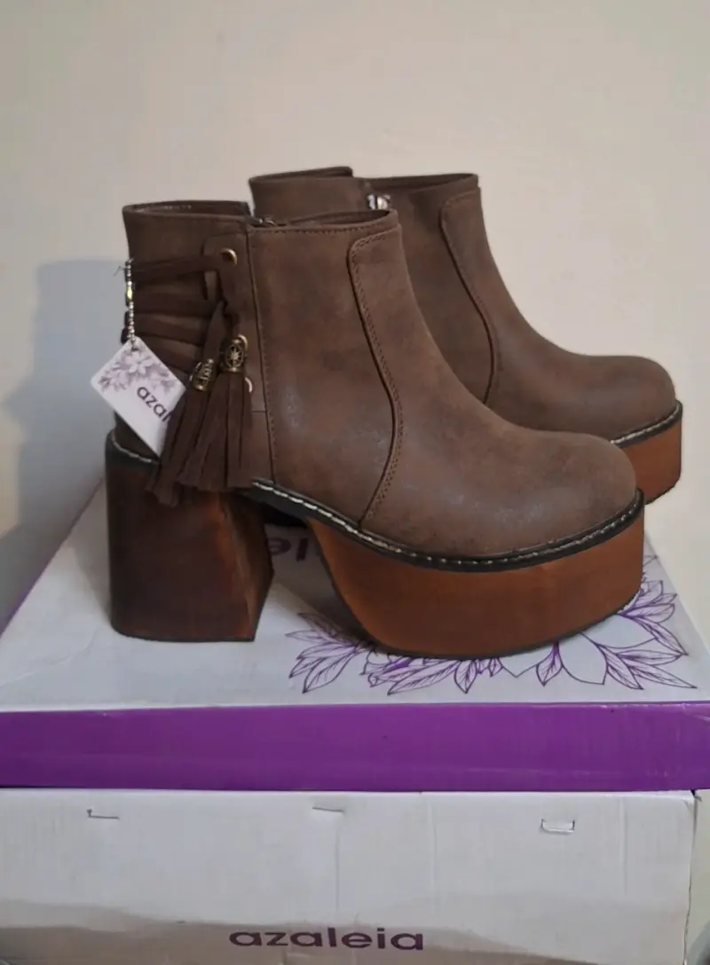 Botines azaleia con plataforma Nuevos talla 38