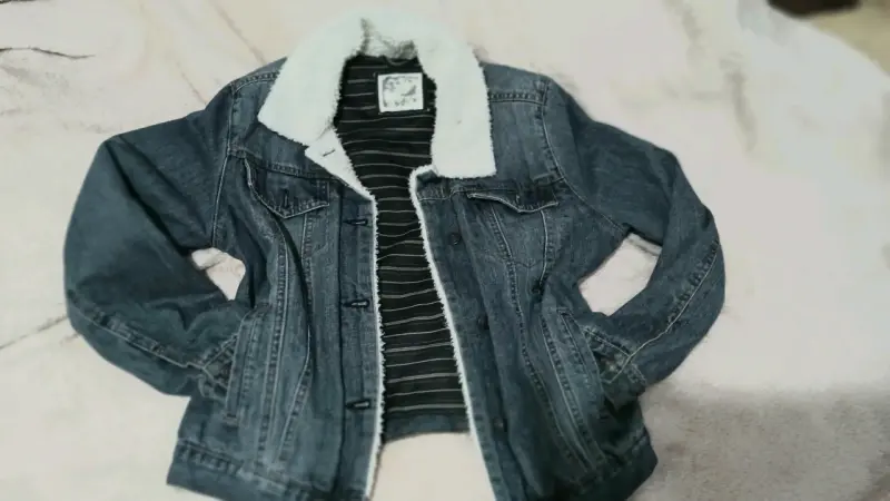 Chalecos y Chaquetas diversas - 1