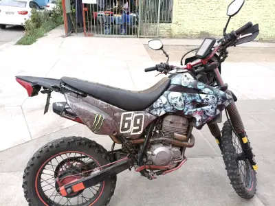 Moto honda tornado 293cc - miniatura 1