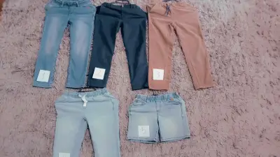 Lote de pantalones y shorts para niño - miniatura 1